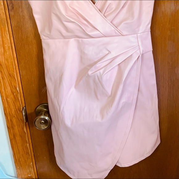 Short cute little FashionNova pink dress #976 - Picture 9 of 9